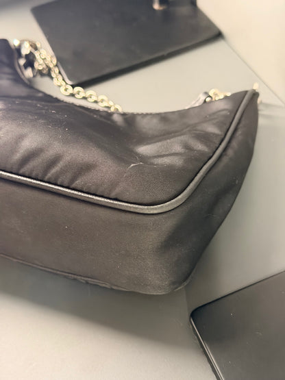 PRADA BLACK NYLON RE EDITION 2005 CROSSBODY BAG