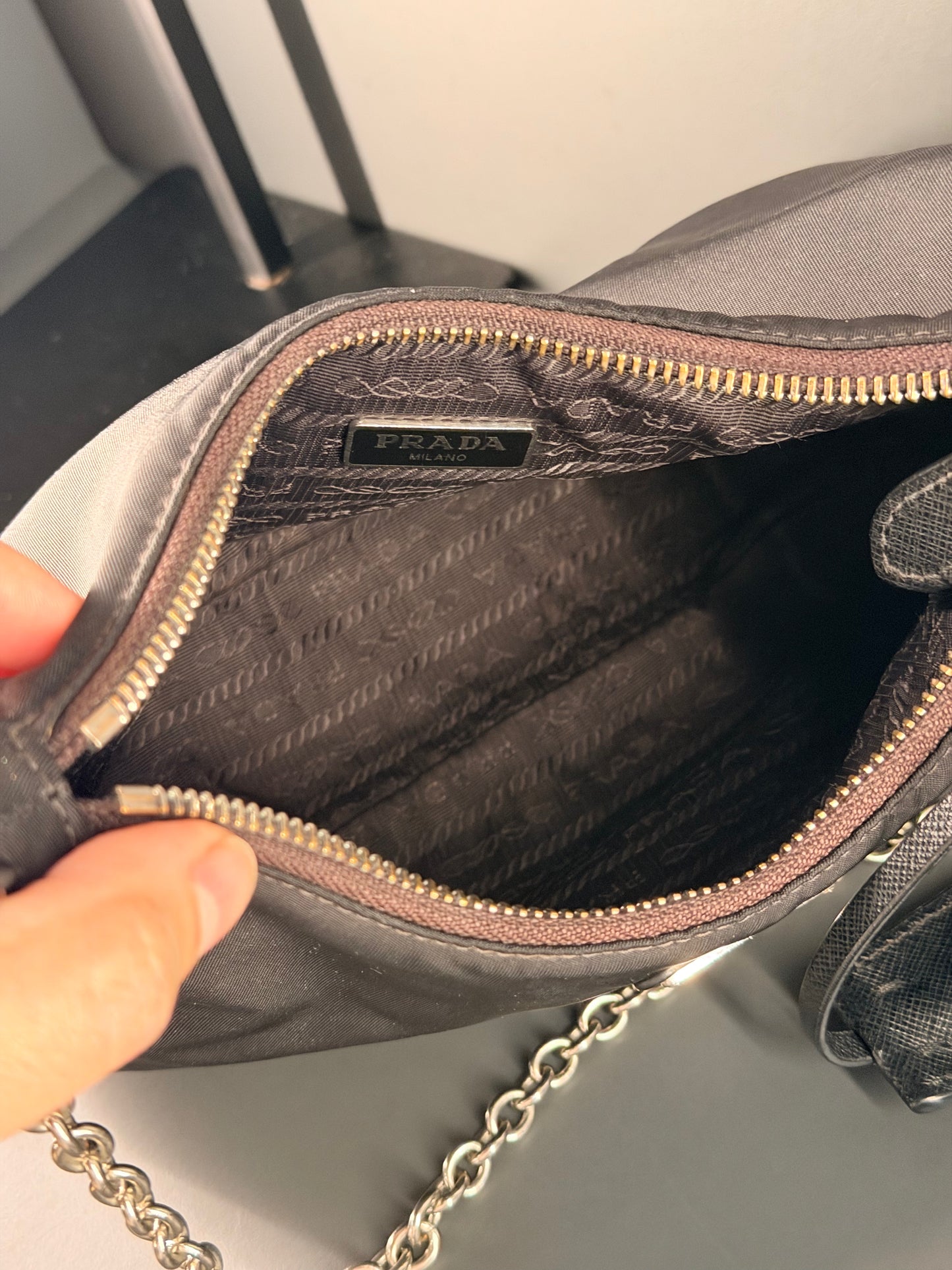 PRADA BLACK NYLON RE EDITION 2005 CROSSBODY BAG