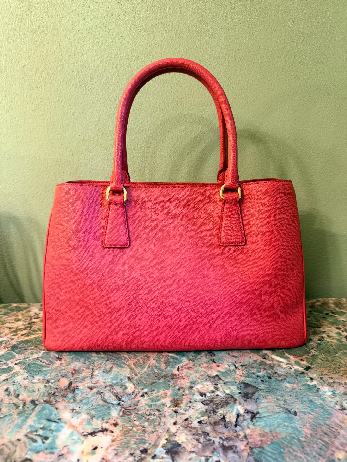 PRADA RED MEDIUM GALLERIA HANDBAG