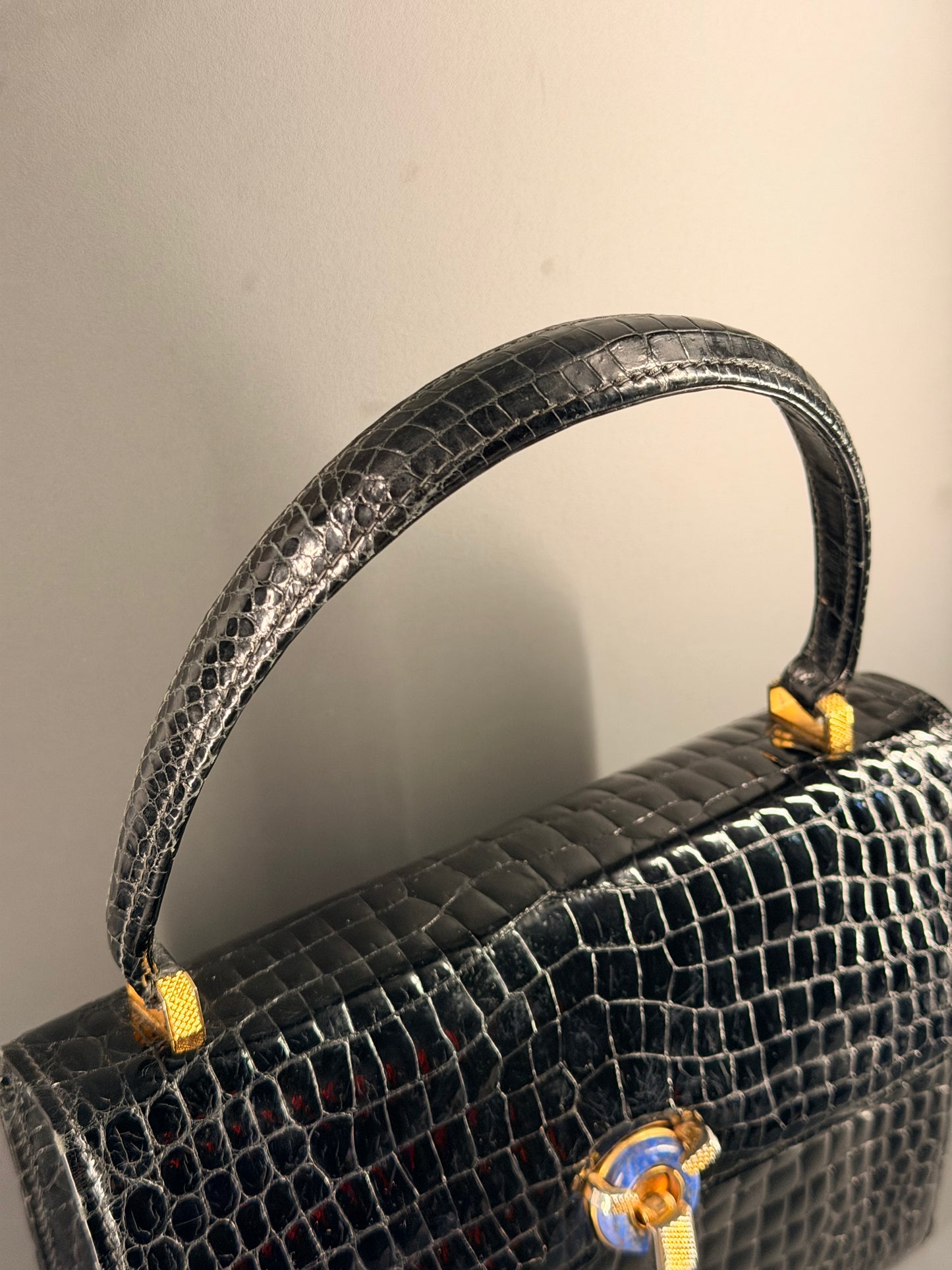 GUCCI BLACK CROCODILE VINTAGE TOP HANDLE HANDBAG