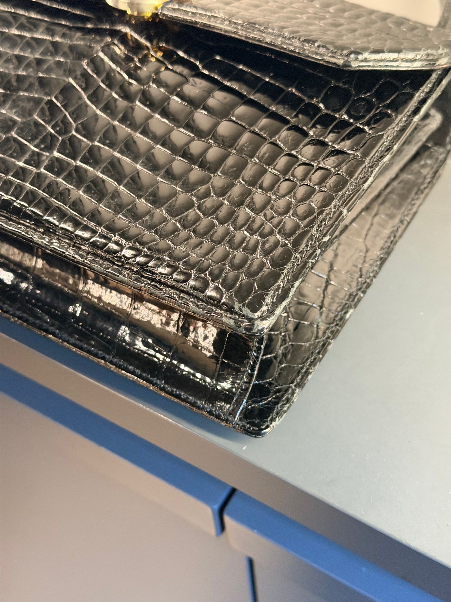 GUCCI BLACK CROCODILE VINTAGE TOP HANDLE HANDBAG