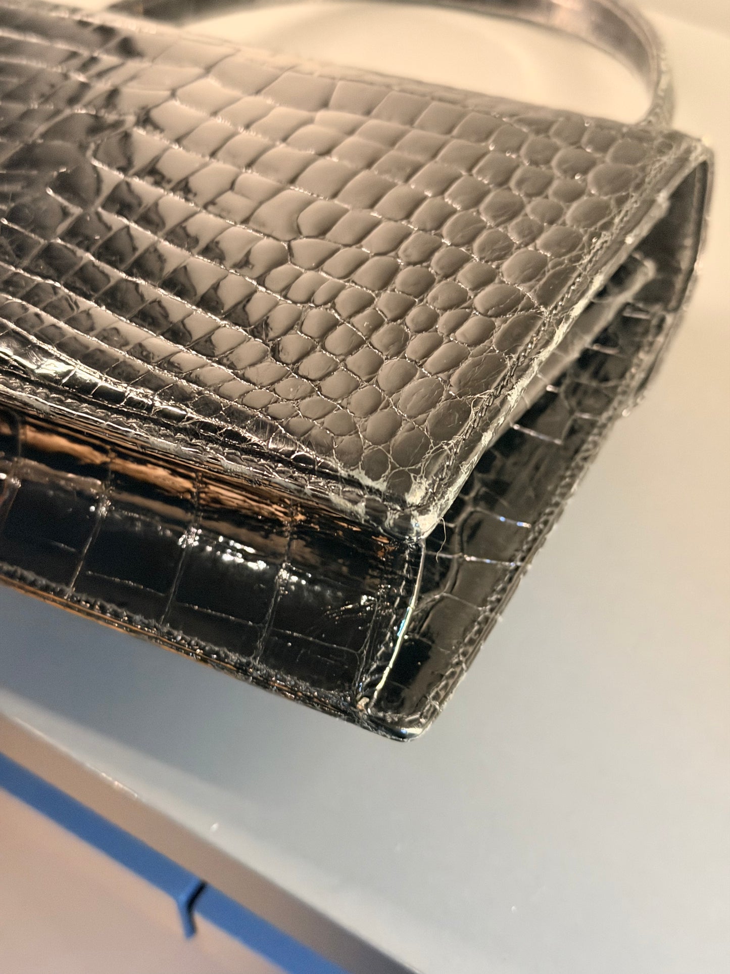 GUCCI BLACK CROCODILE VINTAGE TOP HANDLE HANDBAG