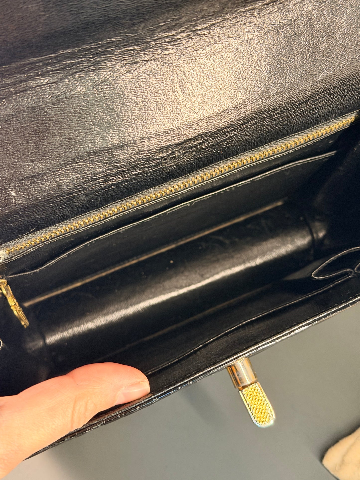GUCCI BLACK CROCODILE VINTAGE TOP HANDLE HANDBAG