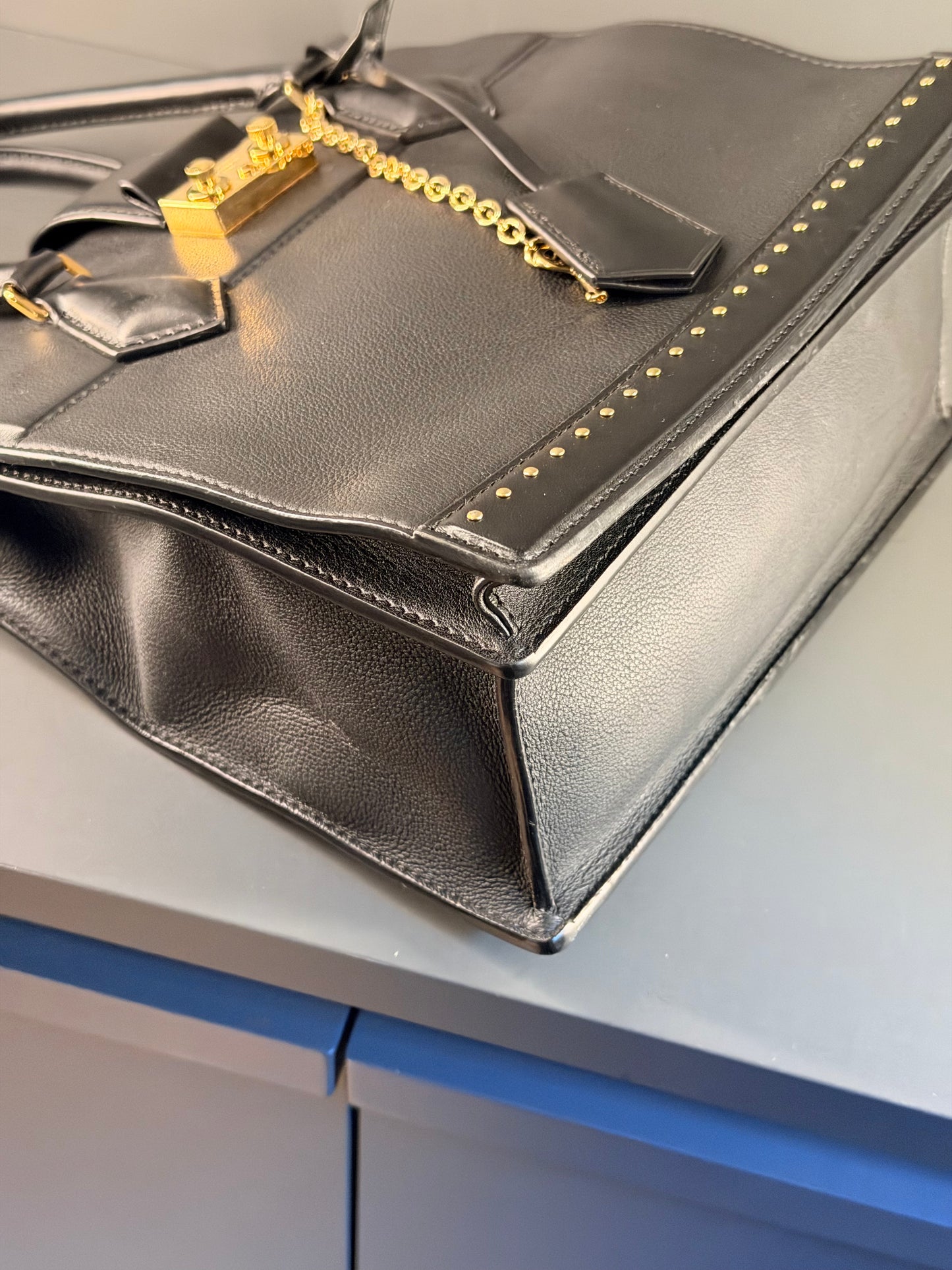LOUIS VUITTON BLACK COUR MARLY PM HANDBAG