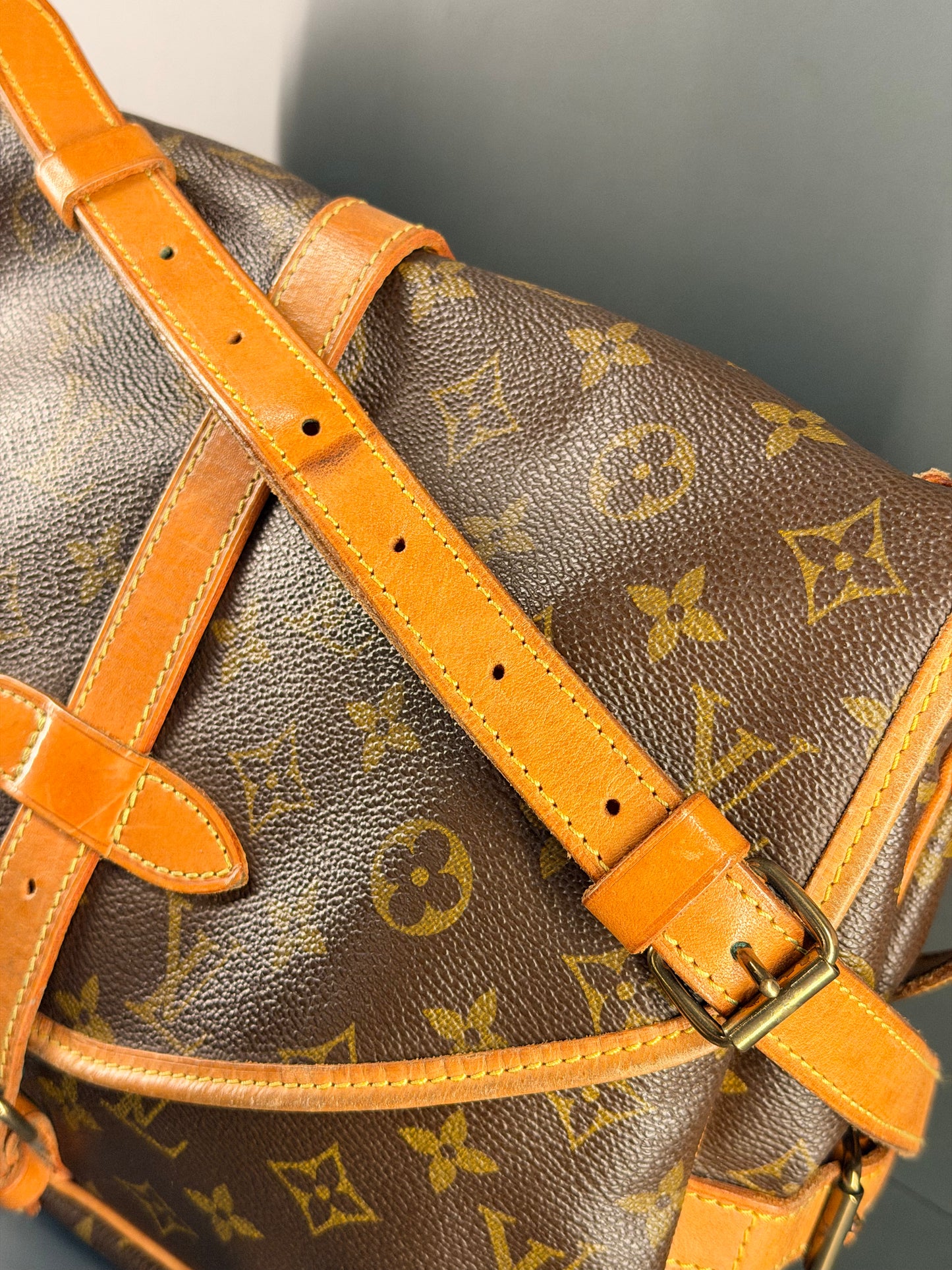 LOUIS VUITTON MONOGRAM SAUMUR 30 CROSSBODY BAG