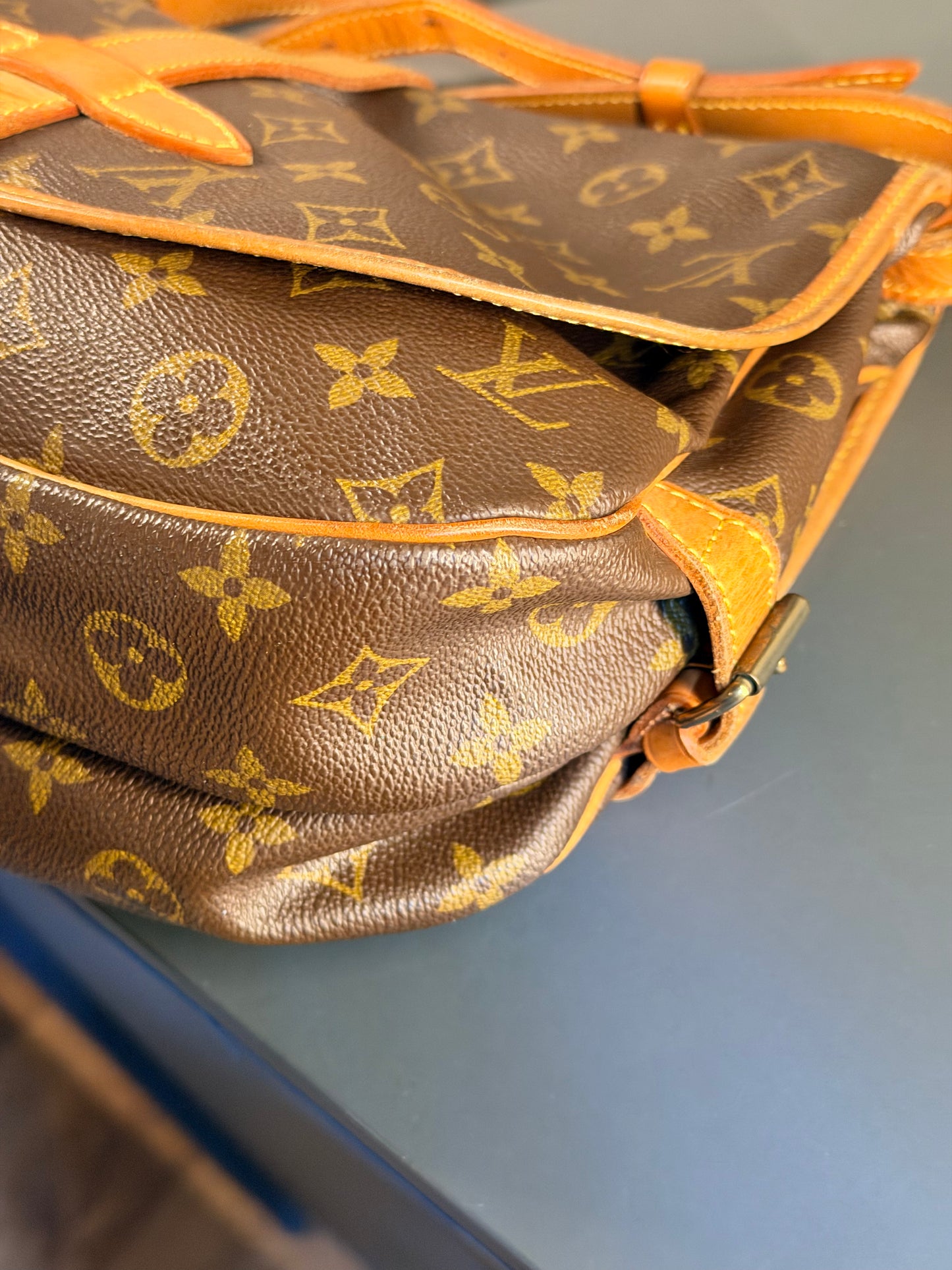 LOUIS VUITTON MONOGRAM SAUMUR 30 CROSSBODY BAG
