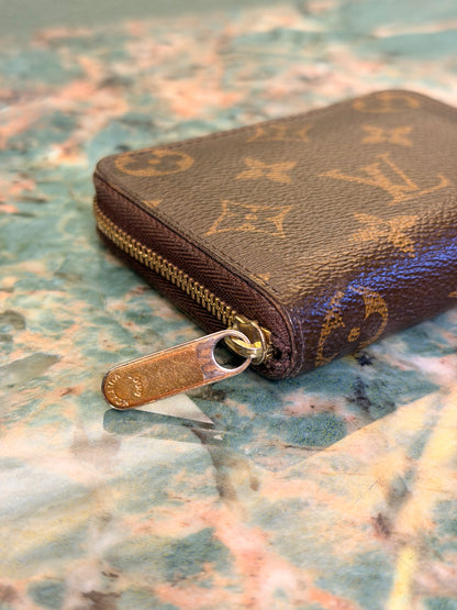 LOUIS VUITTON MONOGRAM ZIPPY COIN