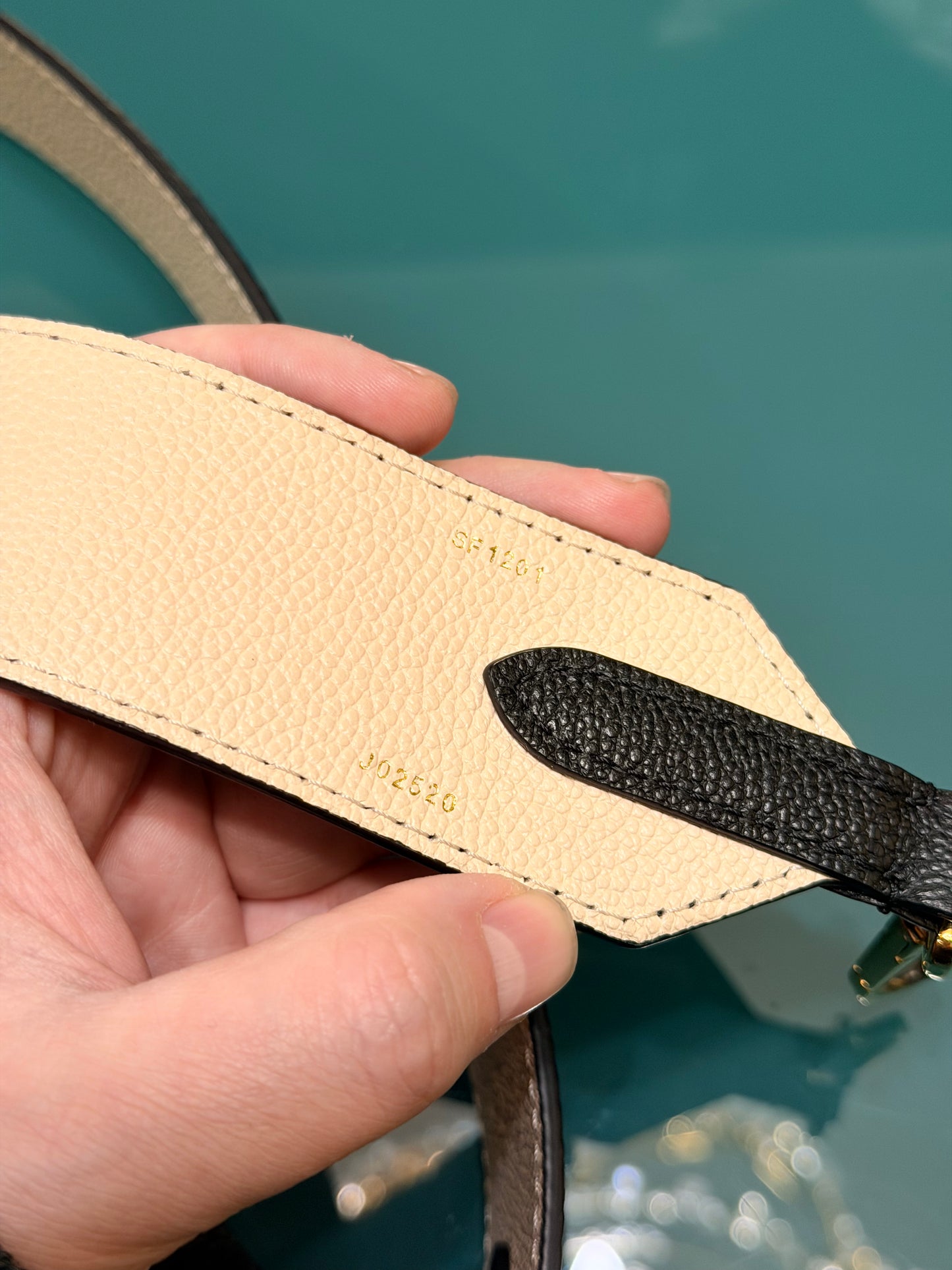 LOUIS VUITTON BLACK AND BEIGE EMPREINTE REMOVABLE SHOULDER STRAP