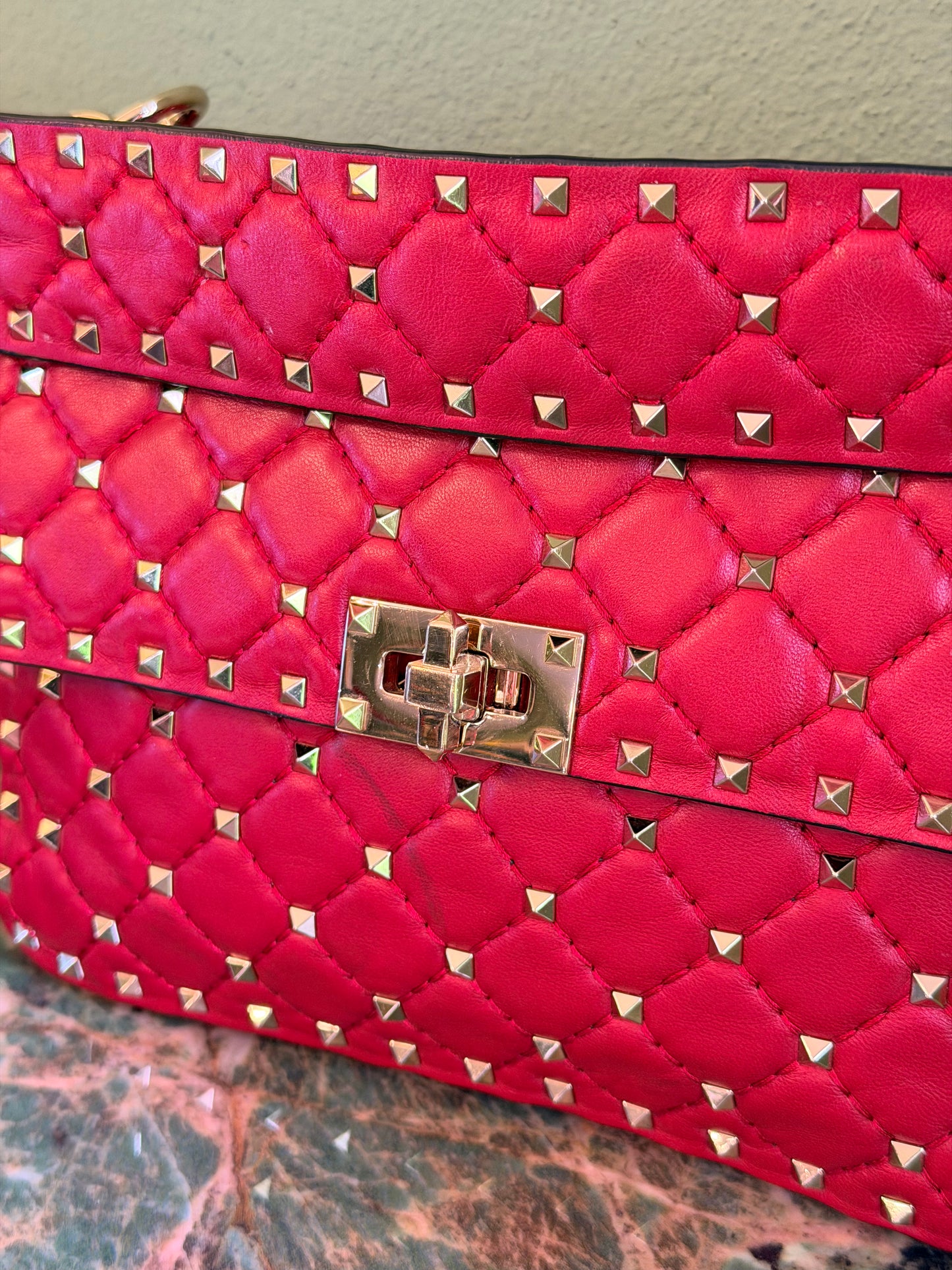 VALENTINO RED MEDIUM SPIKE SHOULDER BAG