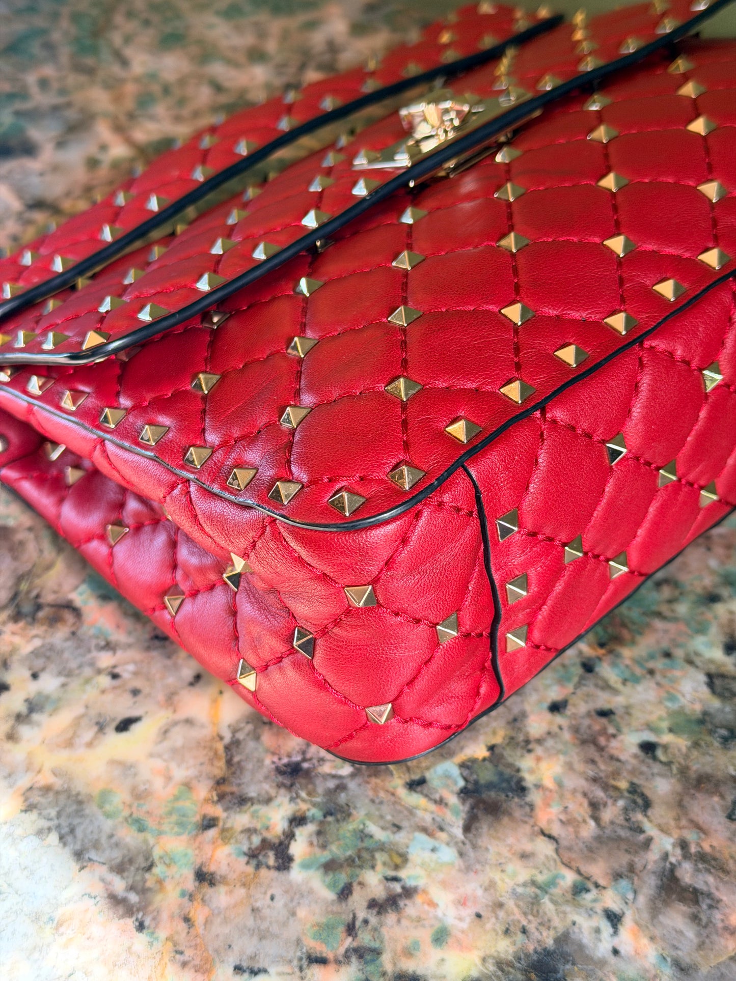 VALENTINO RED MEDIUM SPIKE SHOULDER BAG