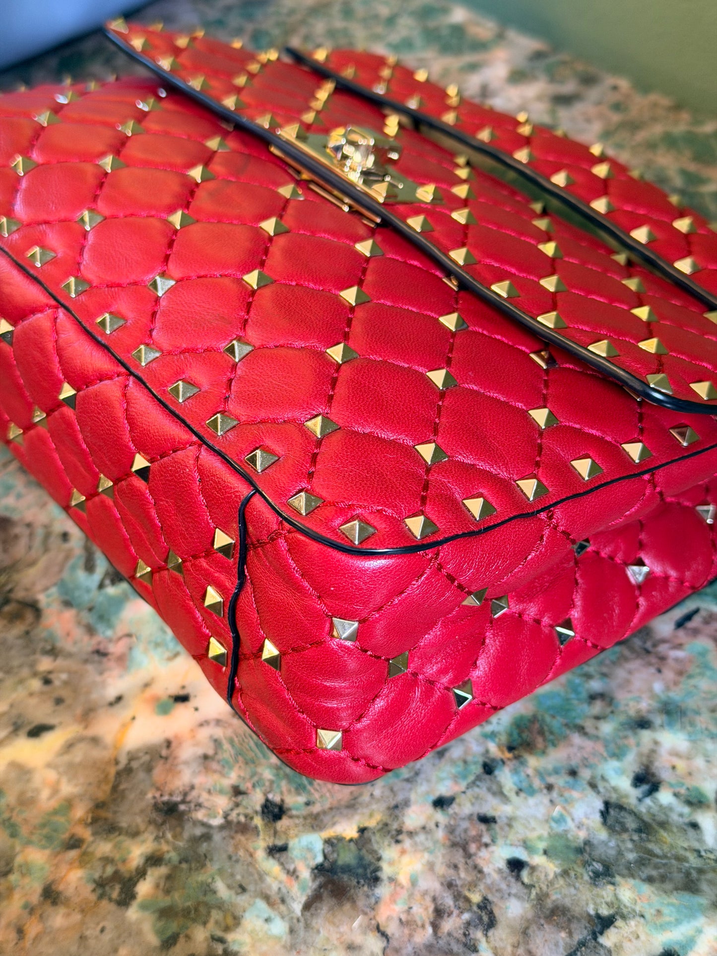 VALENTINO RED MEDIUM SPIKE SHOULDER BAG