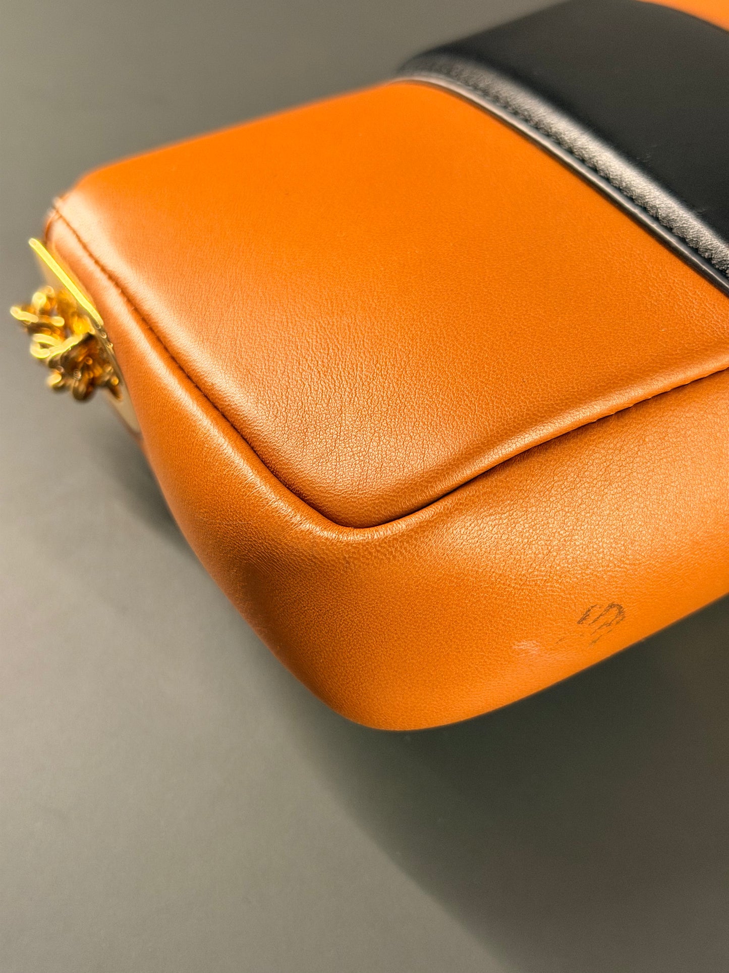 FENDI BI COLOR CHAIN MINI BAGUETTE SHOULDER BAG