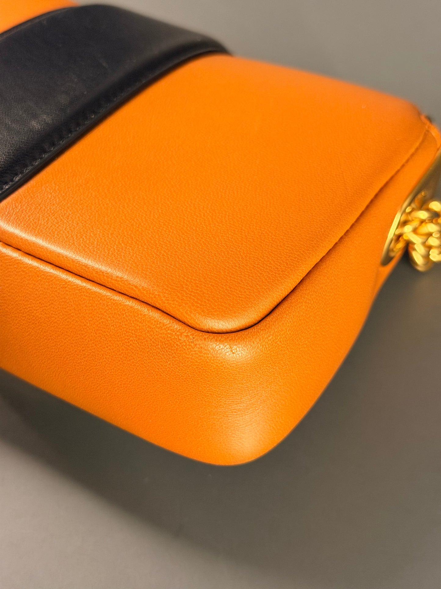 FENDI BI COLOR CHAIN MINI BAGUETTE SHOULDER BAG