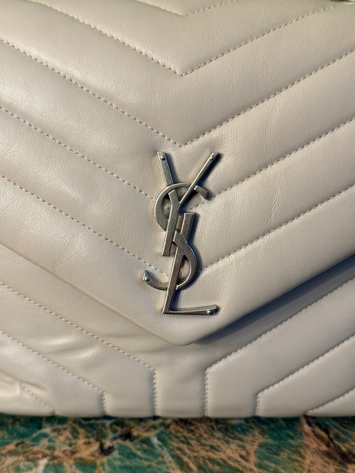 SAINT LAURENT GRAY MEDIUM LOU LOU SHOULDER BAG