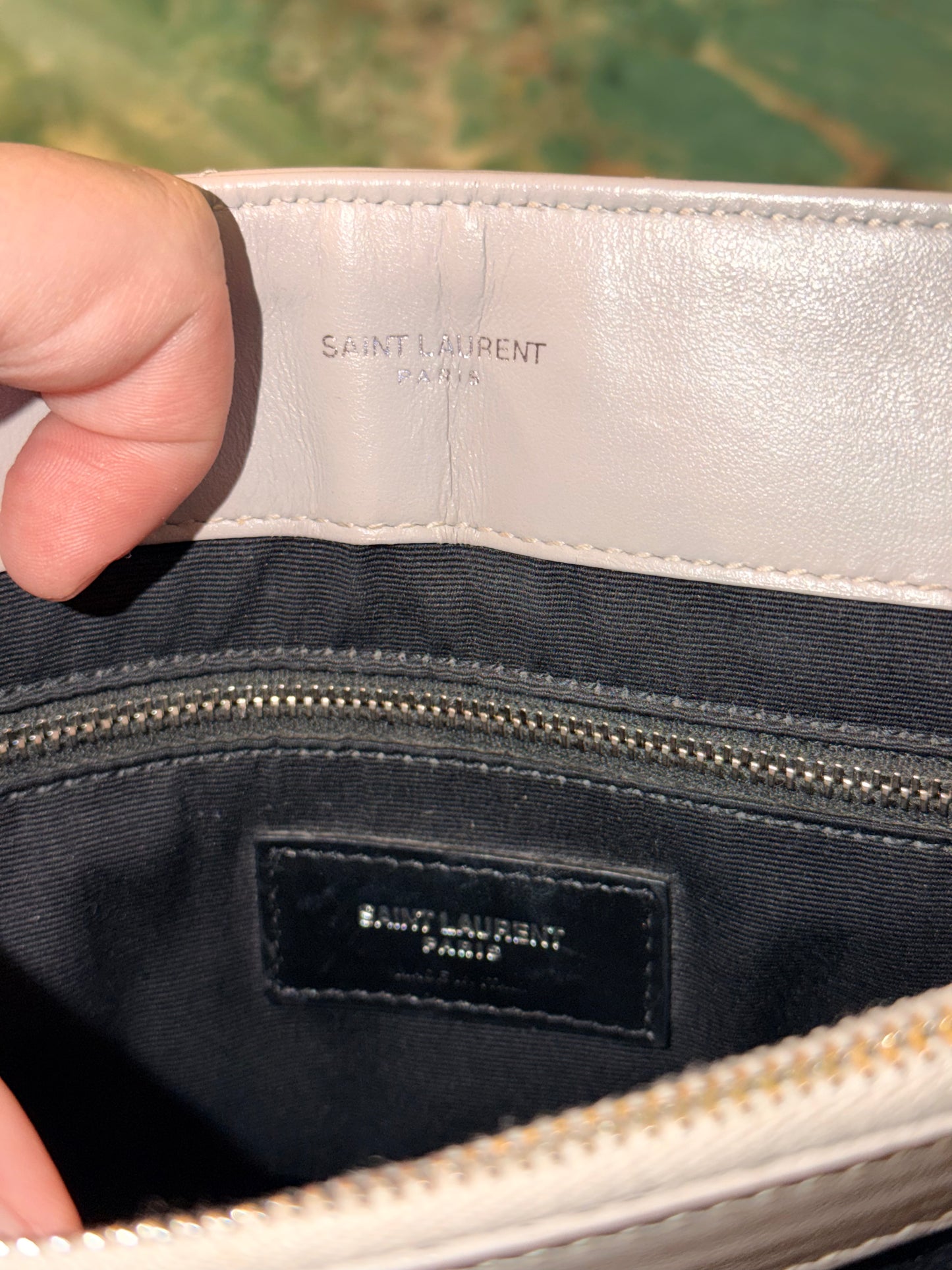 SAINT LAURENT GRAY MEDIUM LOU LOU SHOULDER BAG