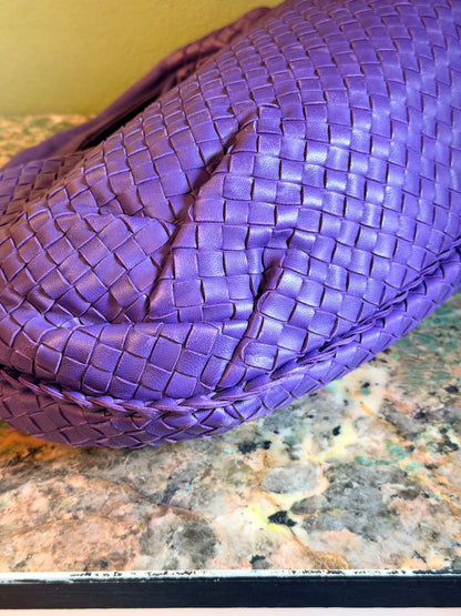 BOTTEGA VENETA PURPLE BELLY SHOULDER BAG