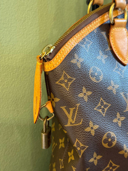 LOUIS VUITTON MONOGRAM LOCK IT VERTICAL HANDBAG