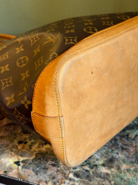 LOUIS VUITTON MONOGRAM LOCK IT VERTICAL HANDBAG