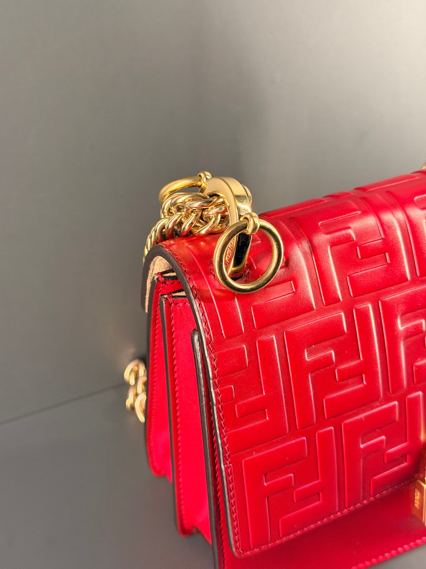 FENDI RED SMALL KAN I CROSSBODY BAG