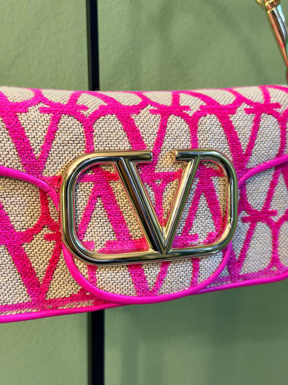 VALENTINO PINK V LOGO SMALL LOCÒ HANDBAG
