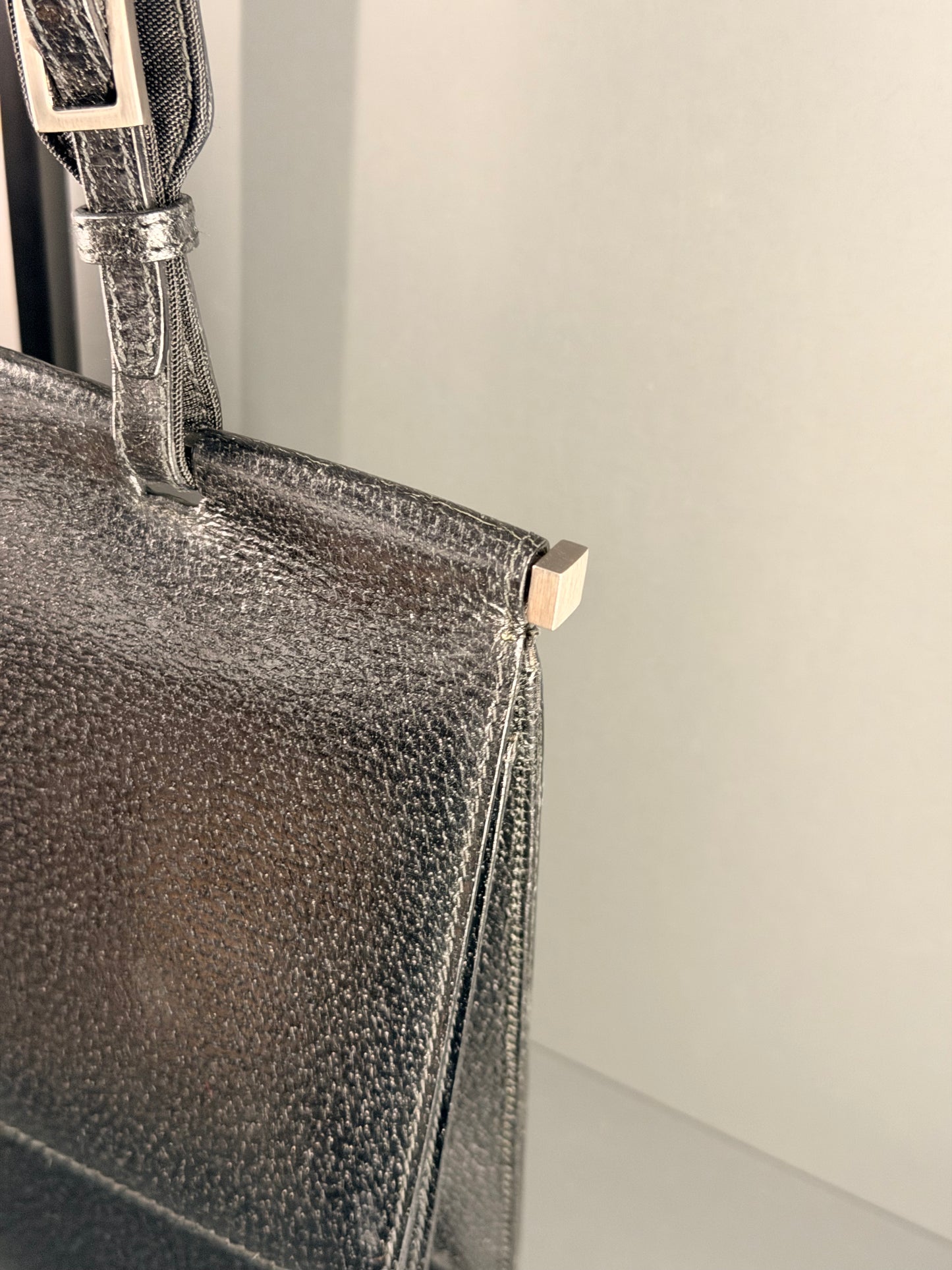 GUCCI BY TOM FORD BLACK TOP HANDLE HANDBAG