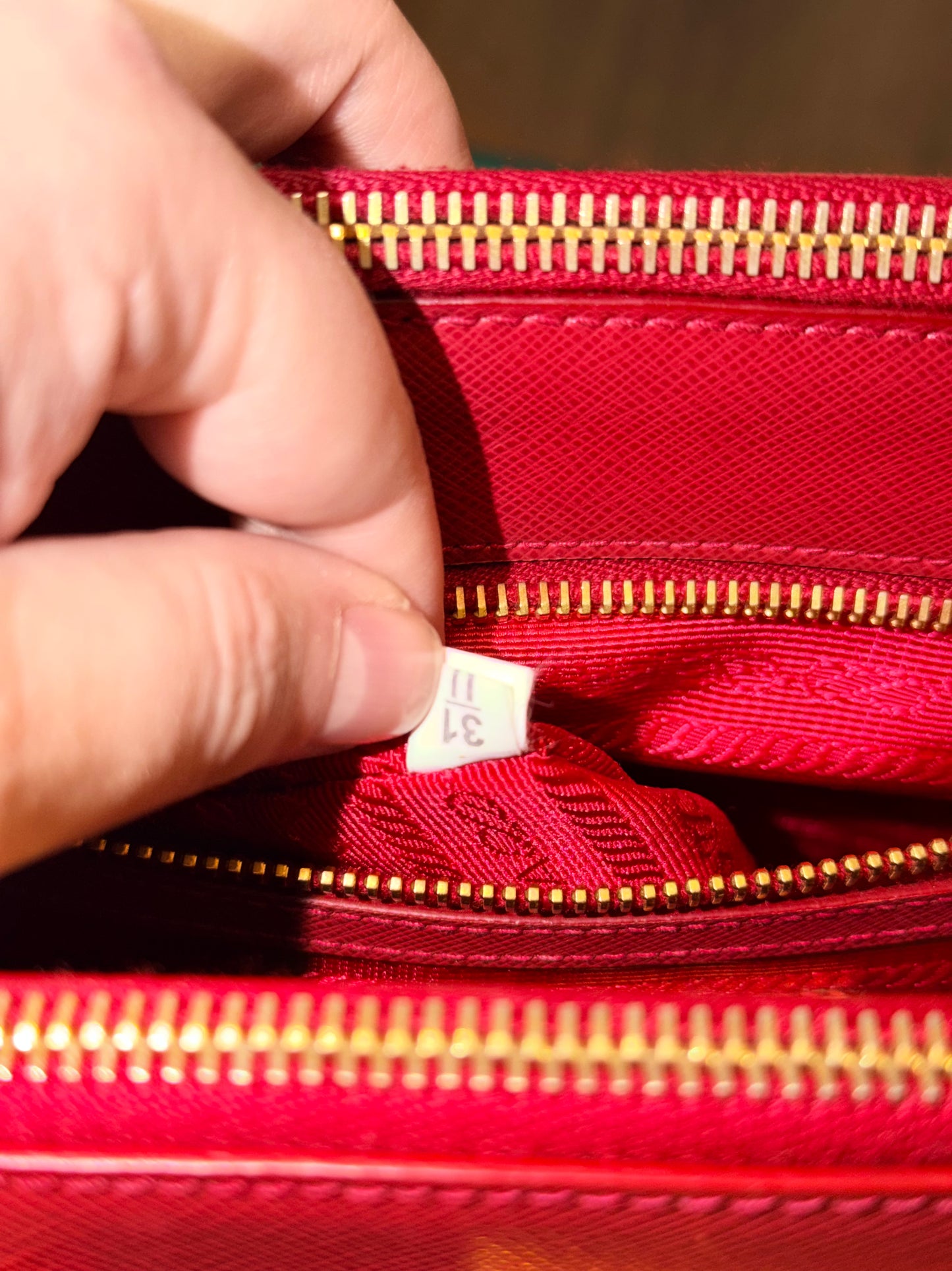 PRADA RED SAFFIANO SMALL GALLERIA HANDBAG