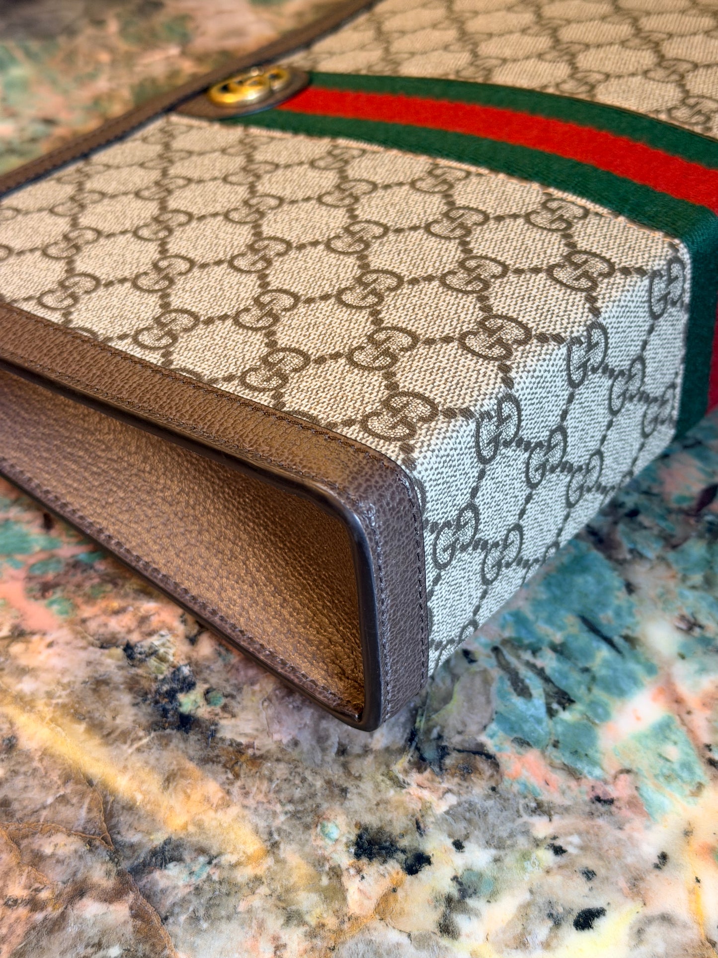 GUCCI GG SUPREME OPHIDIA POCHETTE