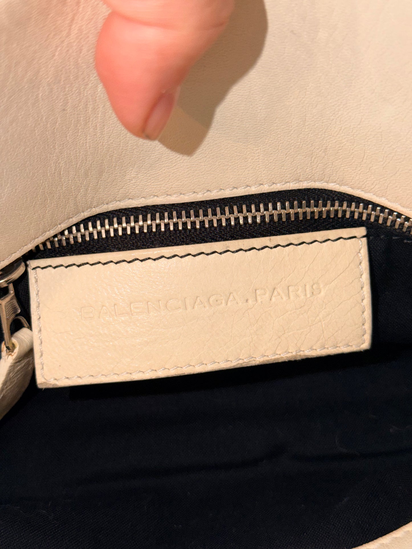 BALENCIAGA WHITE GIANT 21 SLIM HOBO SHOULDER BAG