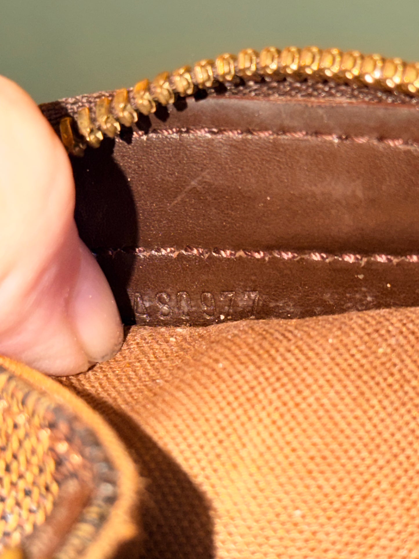 LOUIS VUITTON DAMIER EBENE CHELSEA SHOPPING TOTE