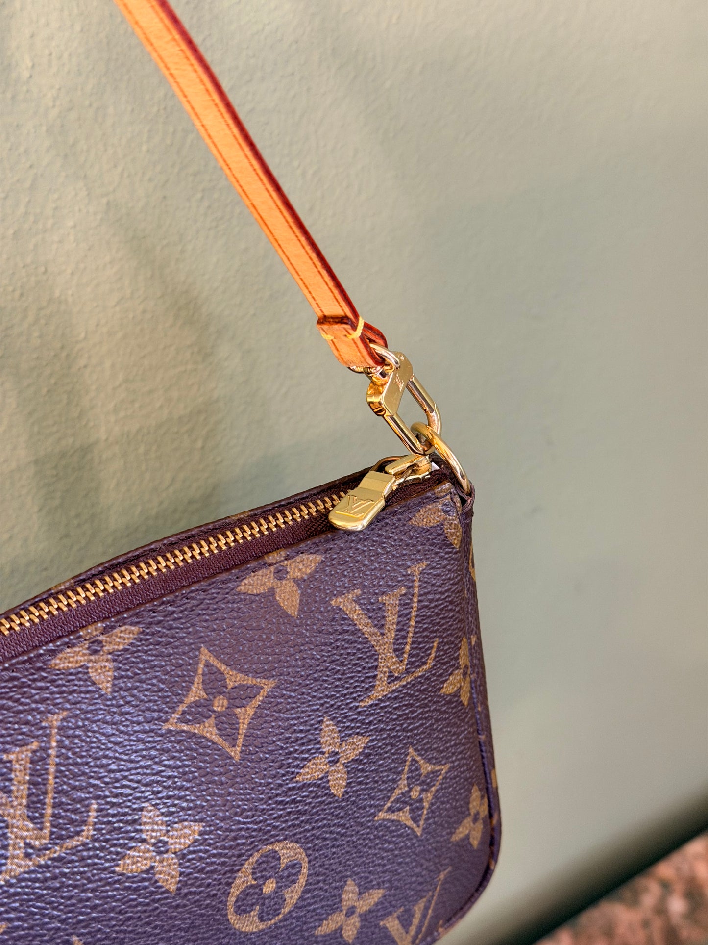 LOUIS VUITTON MONOGRAM POCHETTE ACCESSOIRES