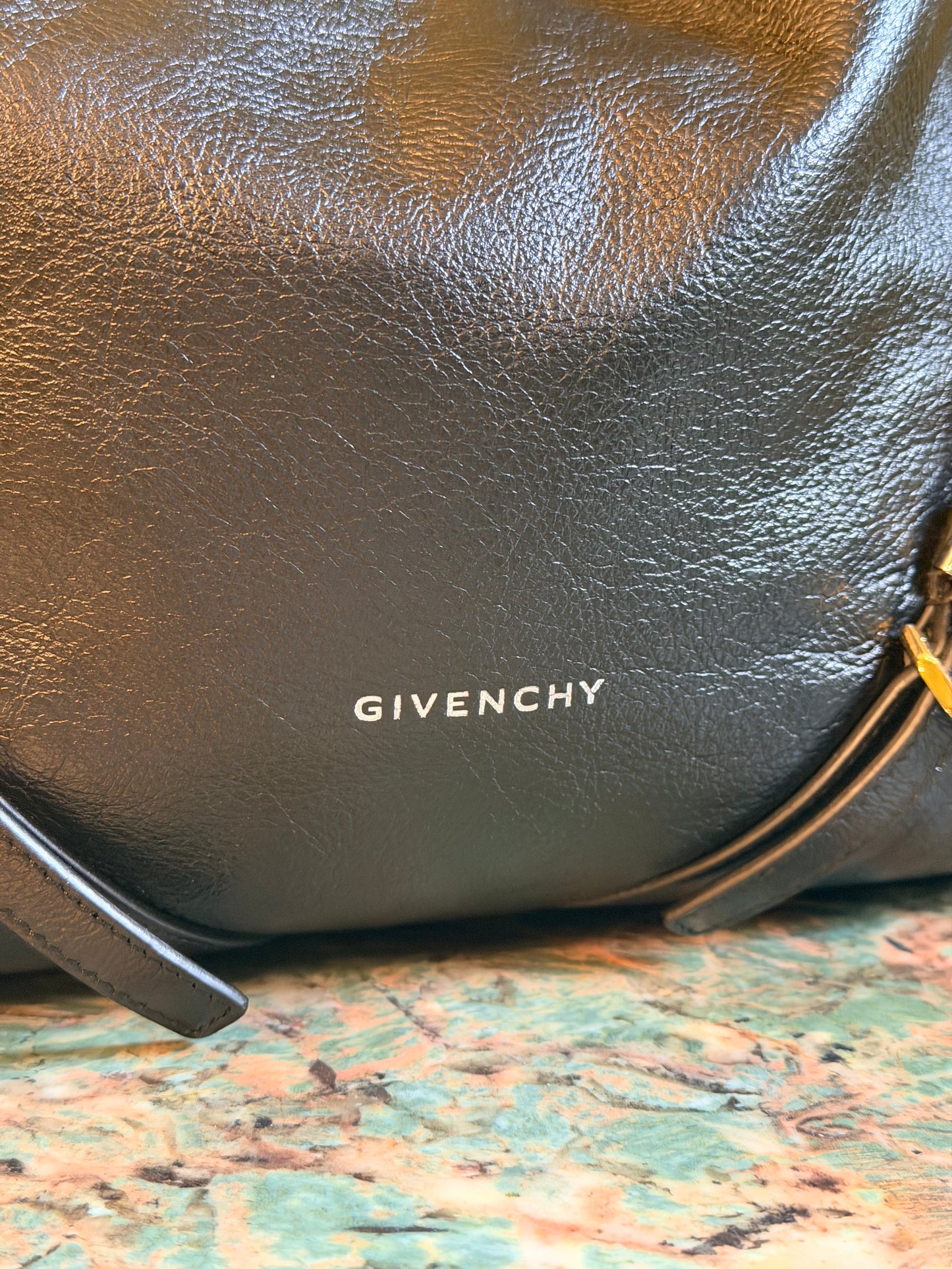 GIVENCHY BLACK MEDIUM VOYOU SHOULDER BAG