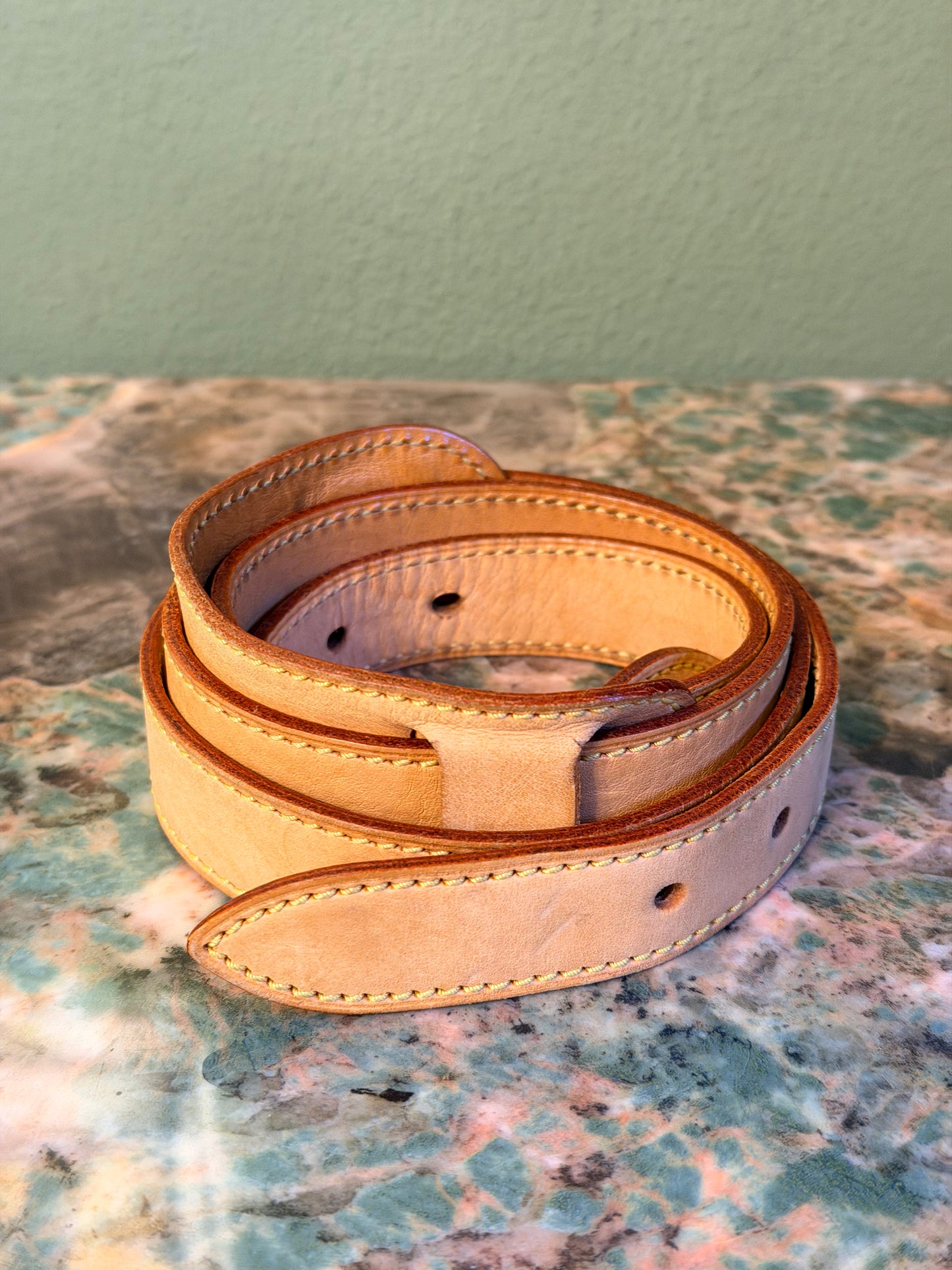 LOUIS VUITTON MONOGRAM HUDSON GM SHOULDER BAG