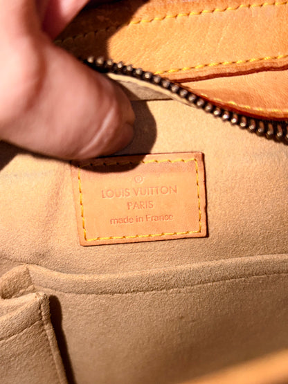 LOUIS VUITTON MONOGRAM HUDSON GM SHOULDER BAG