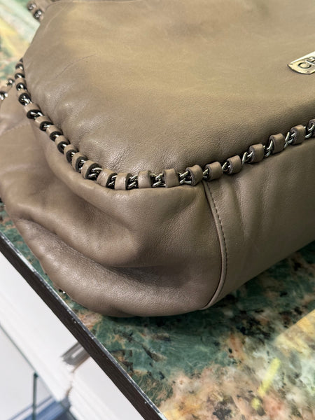 CHANEL GRAY CHAIN SHOULDER BAG