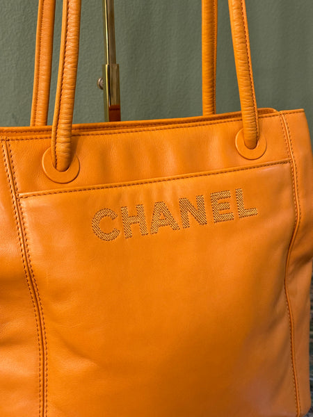 CHANEL ORANGE MEDIUM SHOPPING TOTE