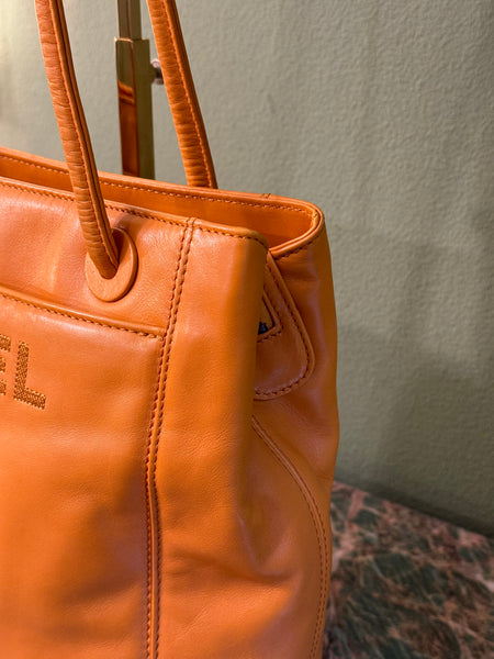 CHANEL ORANGE MEDIUM SHOPPING TOTE