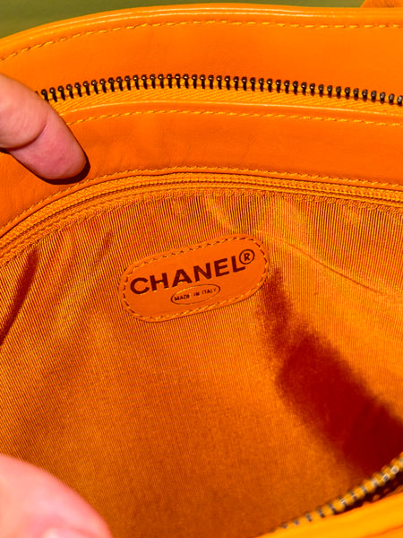 CHANEL ORANGE MEDIUM SHOPPING TOTE