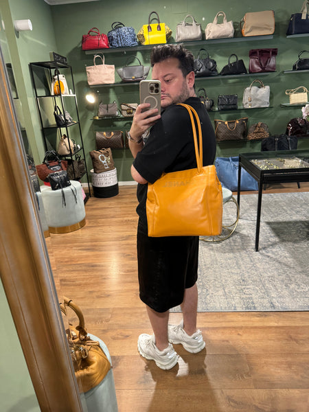 CHANEL ORANGE MEDIUM SHOPPING TOTE