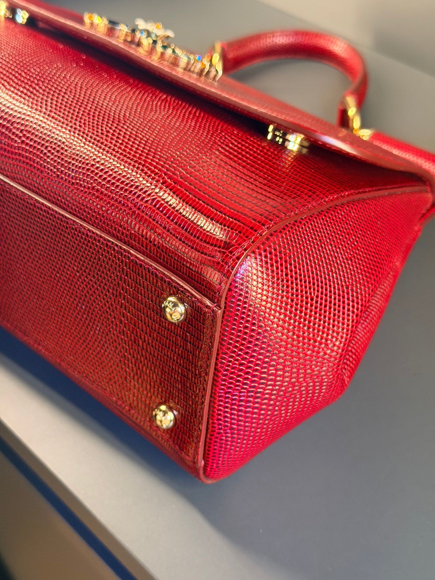DOLCE & GABBANA RED AMBOSSED LIZARD MEDIUM MISS SICILY HANDBAG