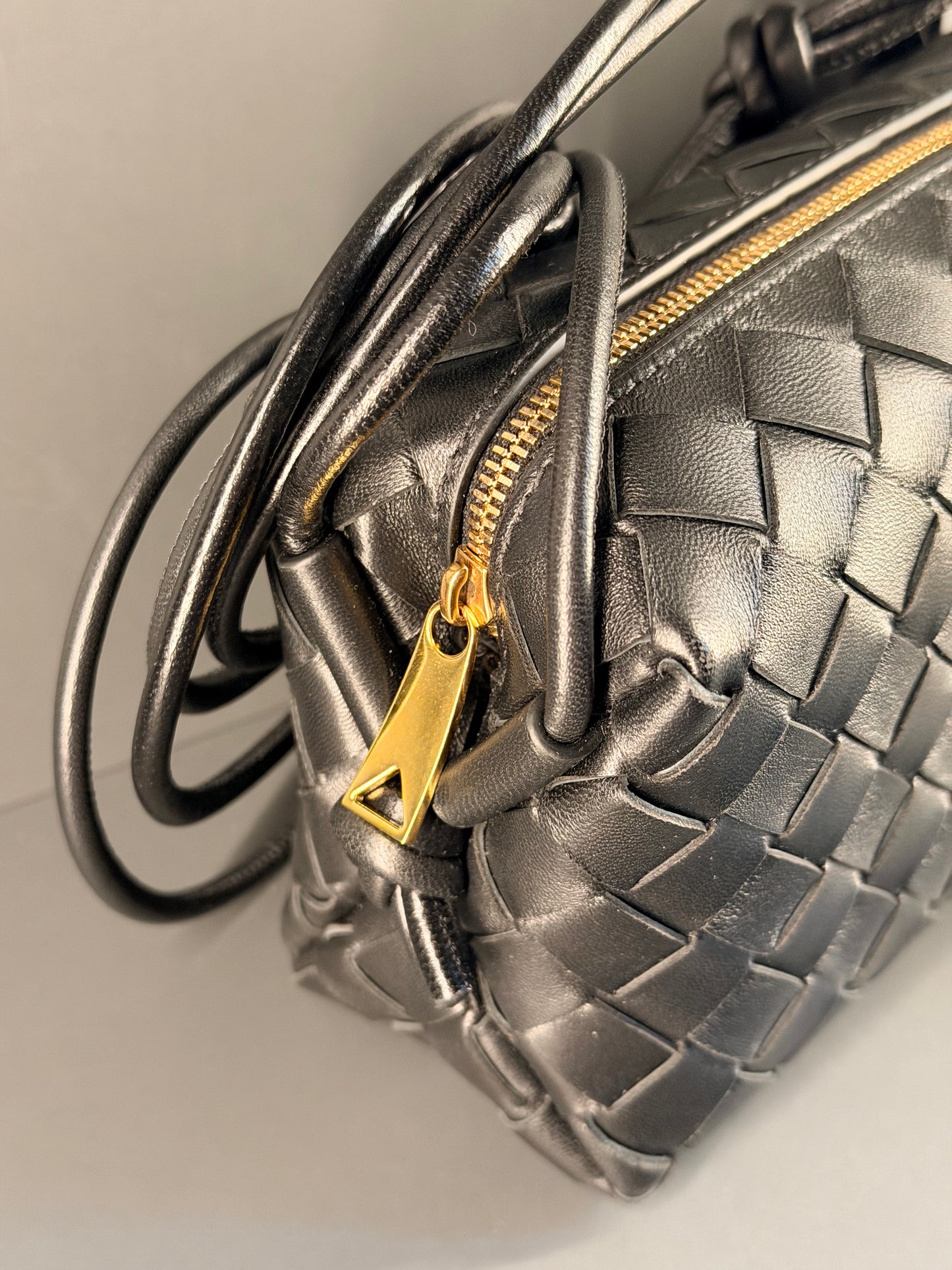 BOTTEGA VENETA BLACK MINI LOOP CROSSBODY BAG
