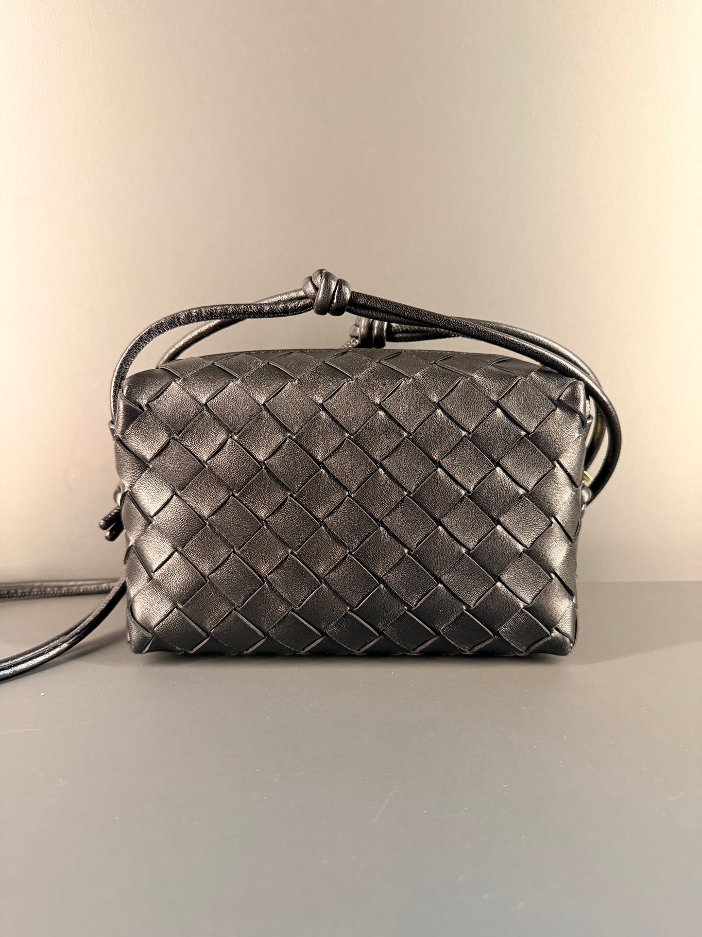 BOTTEGA VENETA BLACK MINI LOOP CROSSBODY BAG