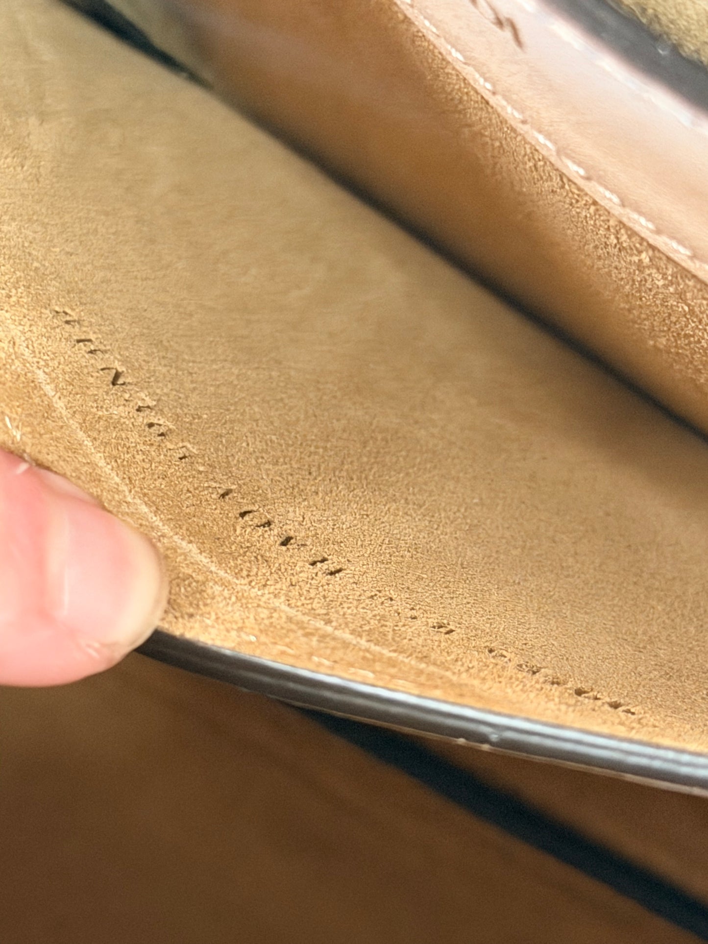 FENDI WHITE SMALL SOFT PEEKABOO SHOULDER BAG