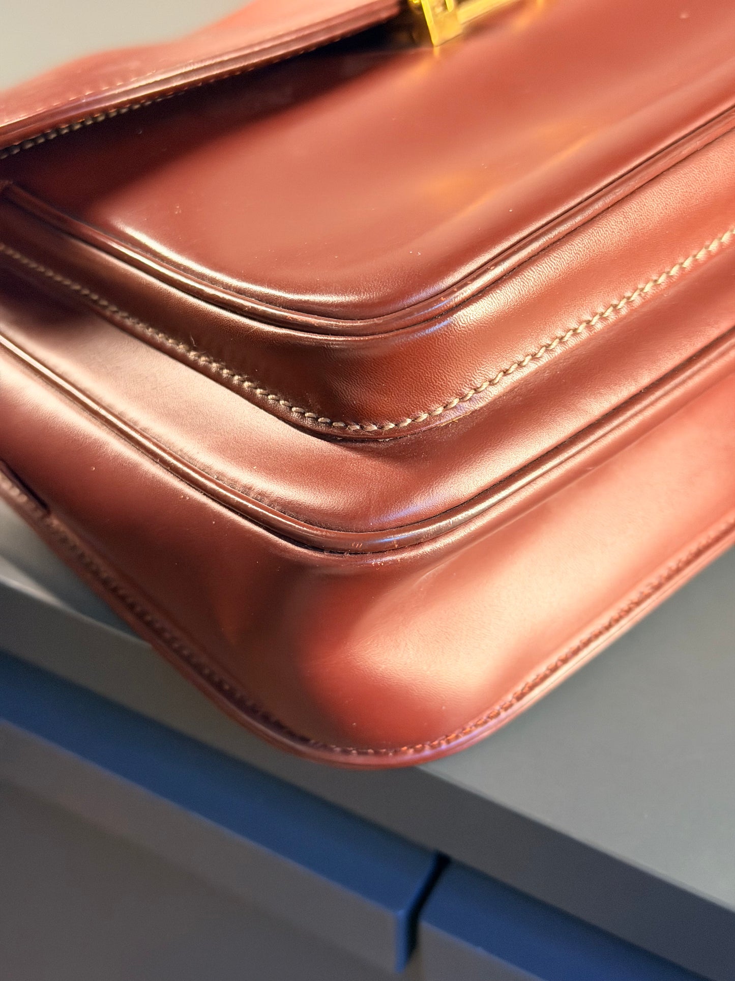 CARTIER BURGUNDY MESSANGER CROSSBODY BAG