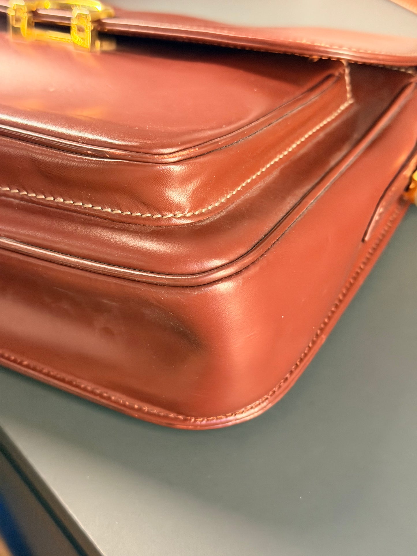 CARTIER BURGUNDY MESSANGER CROSSBODY BAG