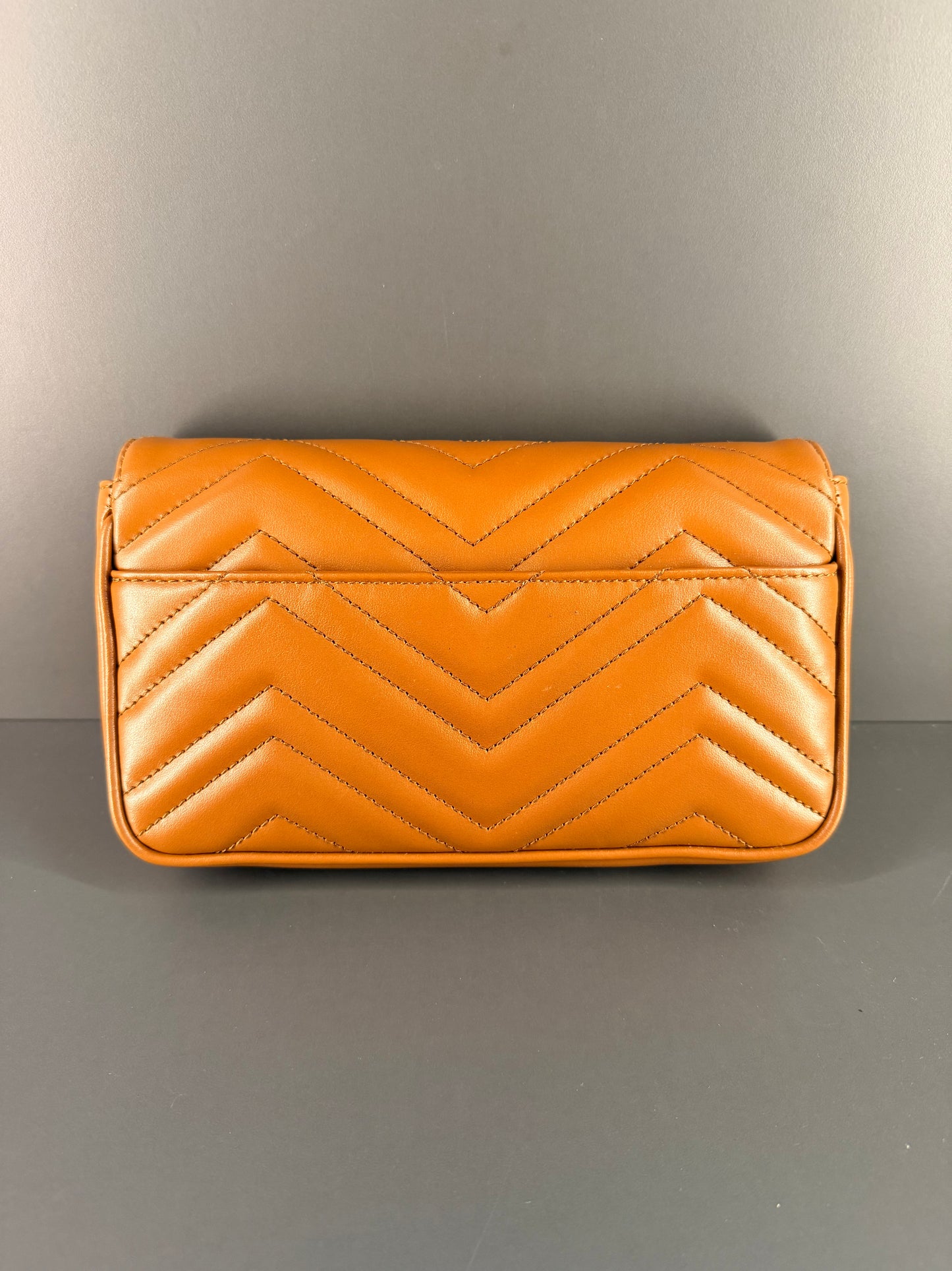 GUCCI TAN MARMONT SMALL CROSSBODY BAG W/ CARD HOLDER