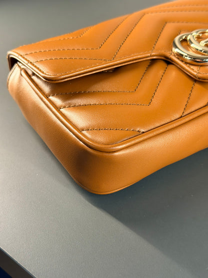 GUCCI TAN MARMONT SMALL CROSSBODY BAG W/ CARD HOLDER
