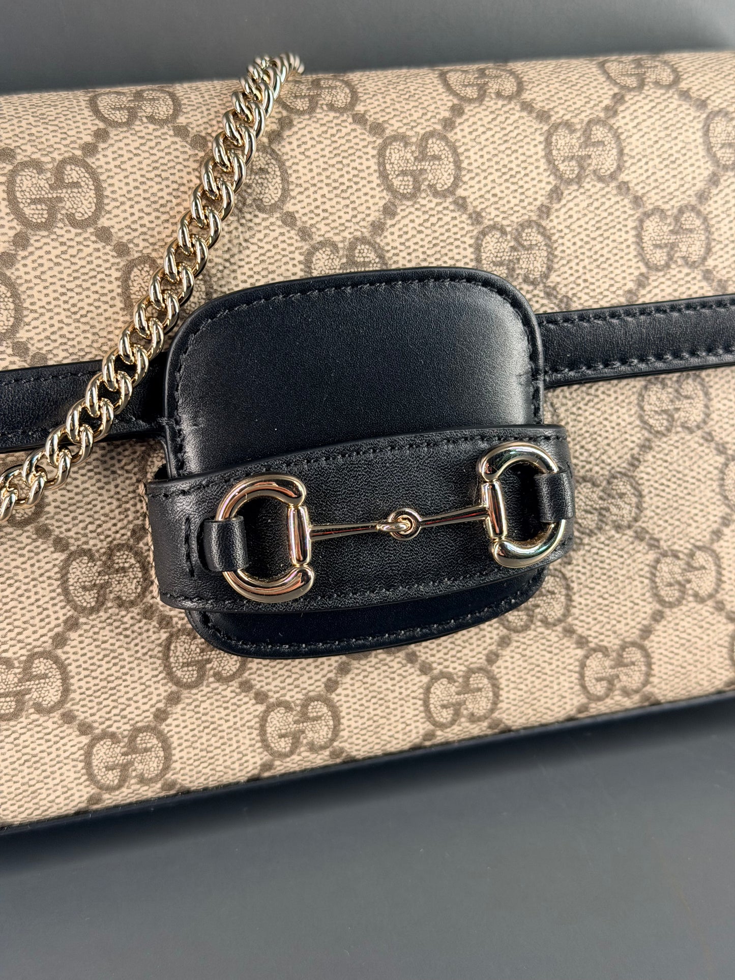GUCCI GG SUPREME SMALL HORSEBIT 1955 SOFT SHOULDER BAG