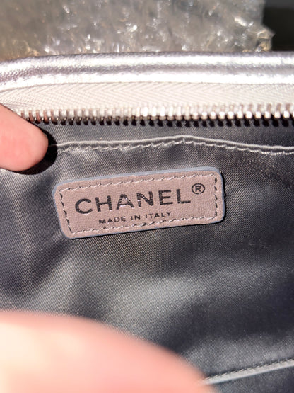 CHANEL SILVER VINYL ICE CUBE POCHETTE