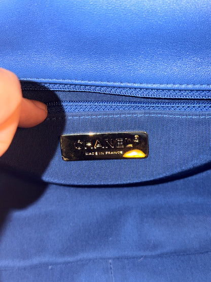 CHANEL BLUE MEDIUM 19 HANDBAG