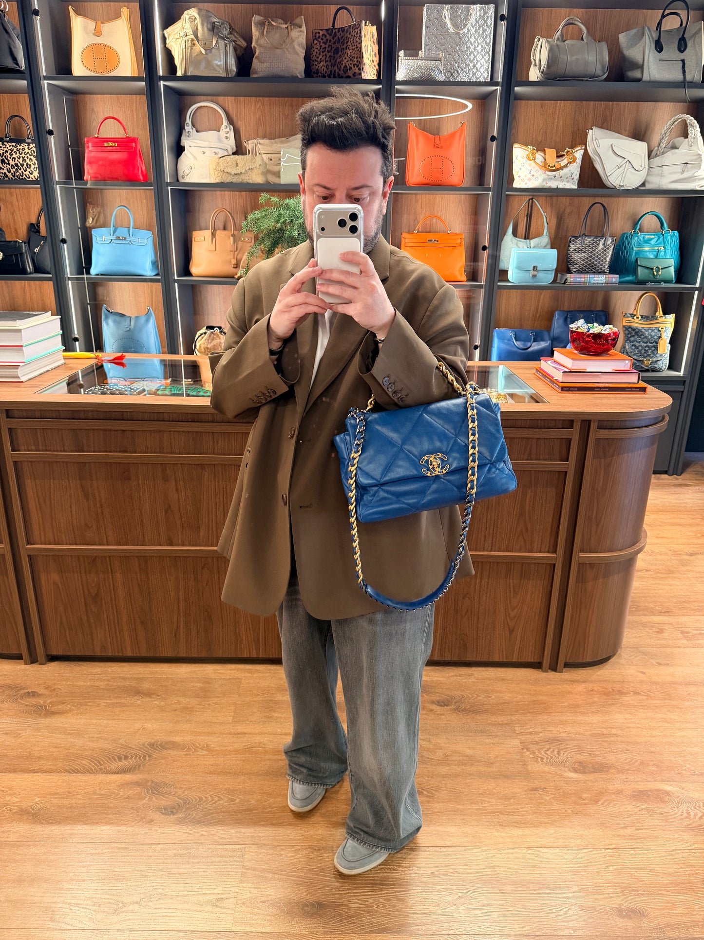 CHANEL BLUE MEDIUM 19 HANDBAG